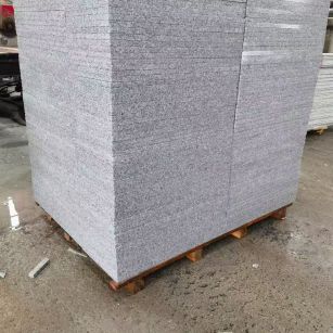 抚顺 芝麻白火烧面1.8厚300*600地铺石，尺寸标准，厚薄均匀