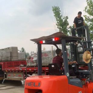 抚顺 黄金麻冰裂纹，地铺石装车