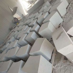 抚顺 白麻花岗岩异形坐凳