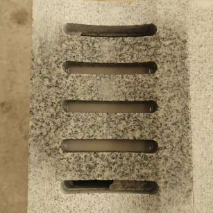 抚顺 芝麻白拉丝面花岗岩U型开槽排水槽