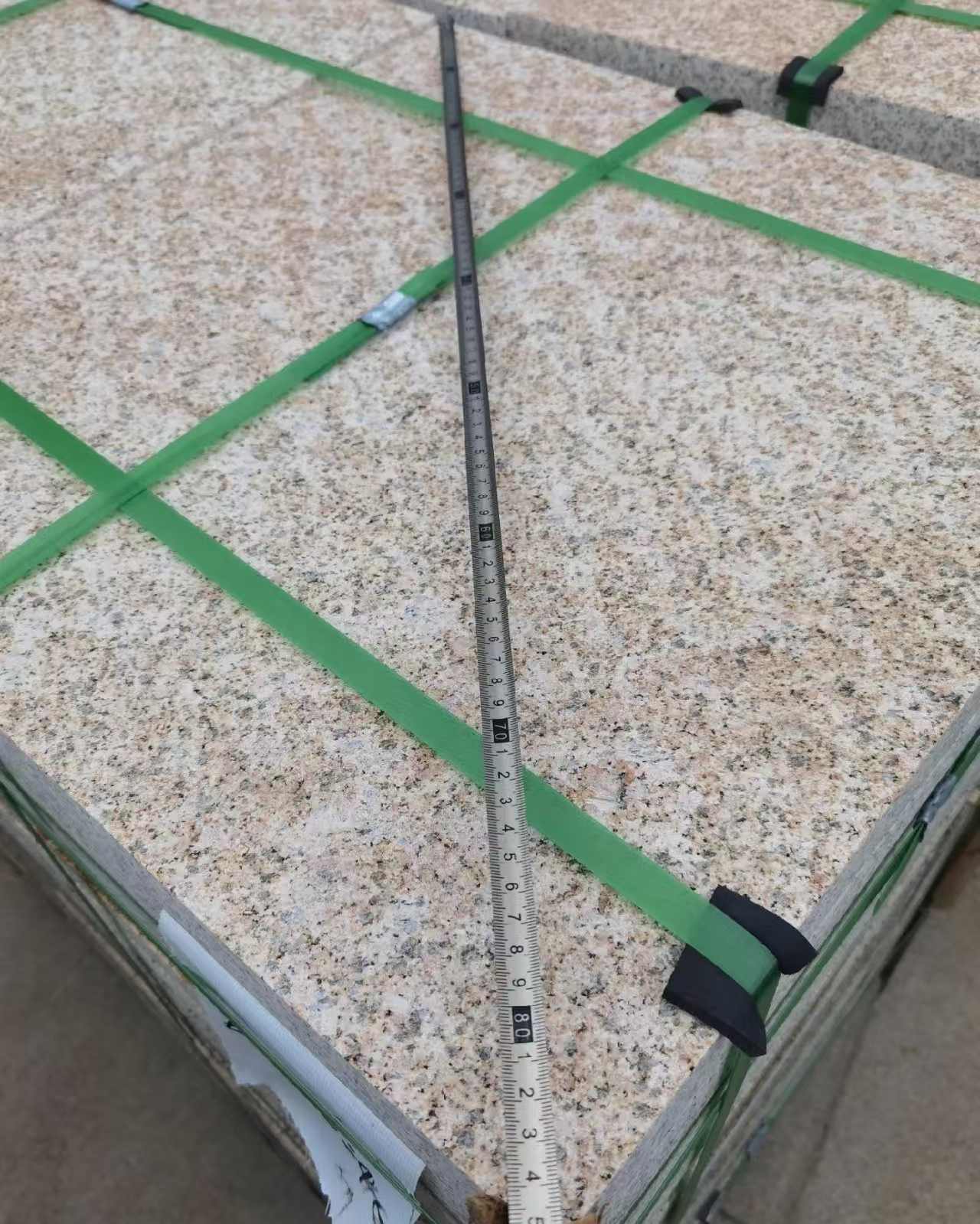 抚顺 黄金麻火烧面地铺石