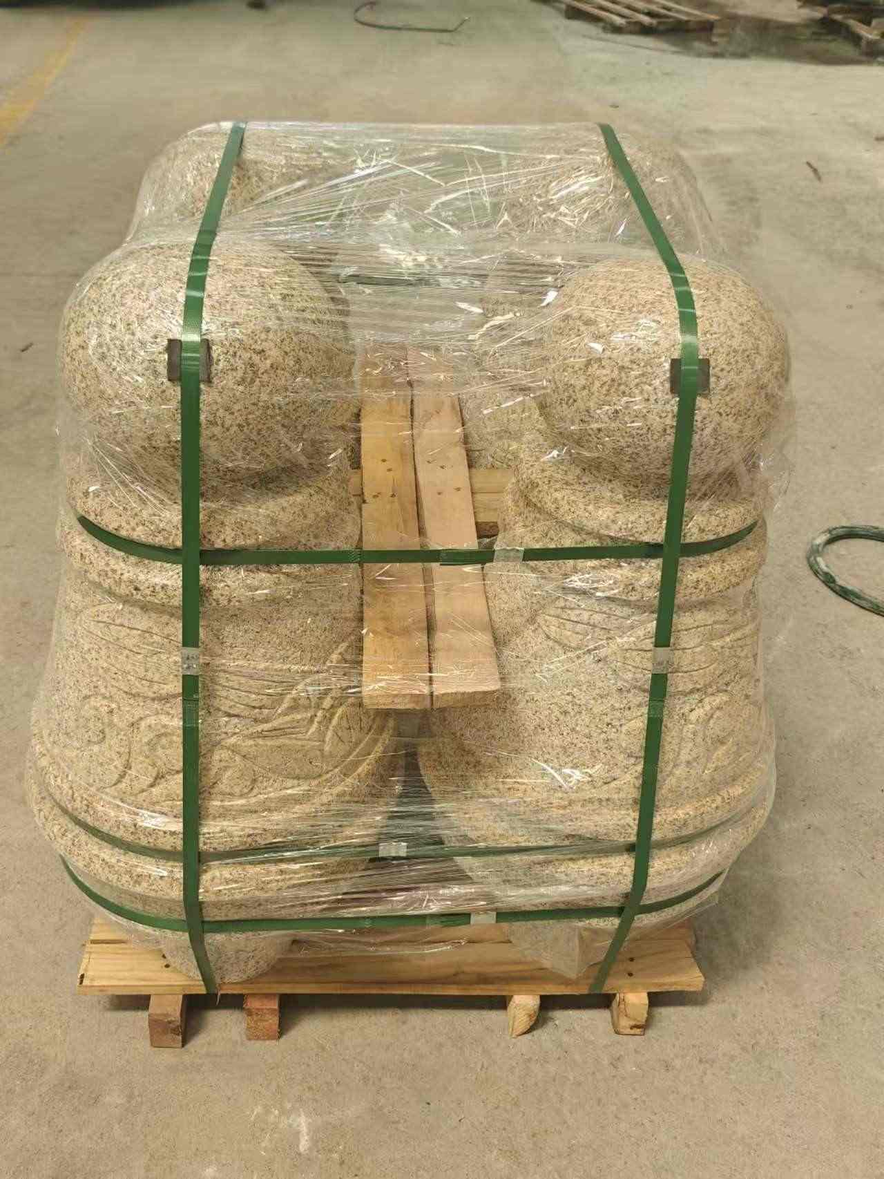 抚顺 黄金麻异形定制雕花——棒棒糖挡车柱