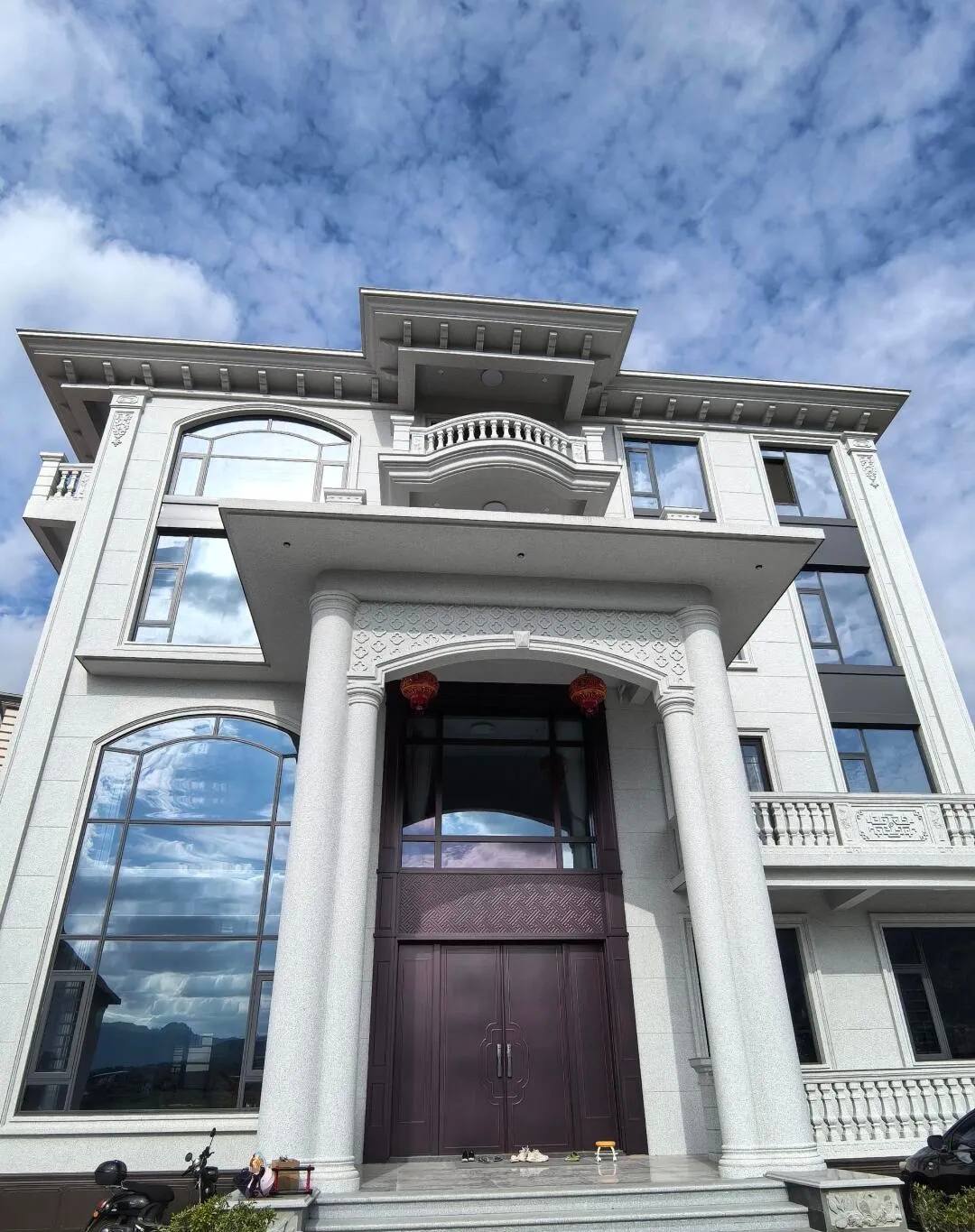 抚顺白麻别墅外墙干挂石材效果示例