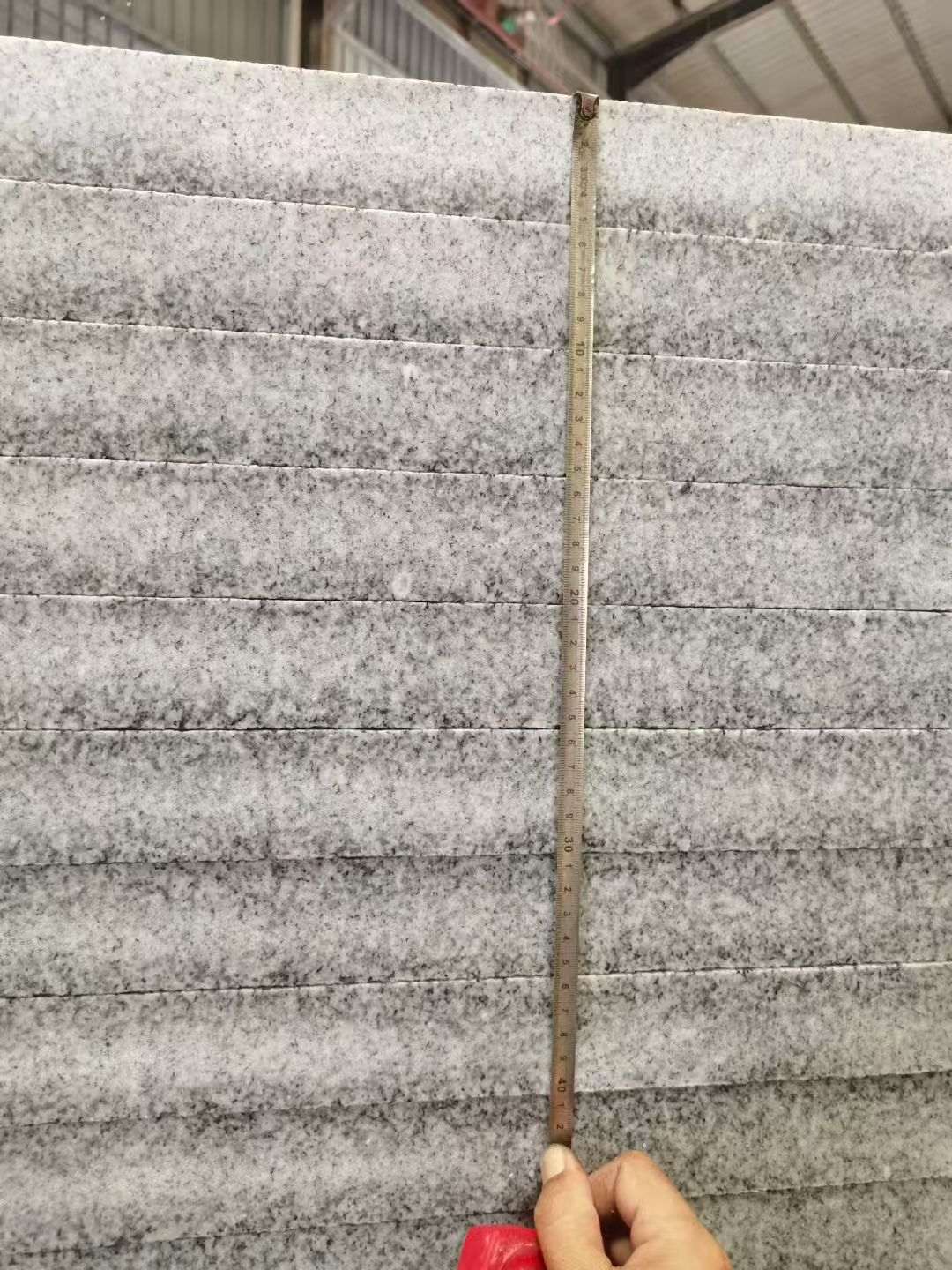 抚顺 芝麻白火烧成品厚薄均匀，B料价格接近A料质量