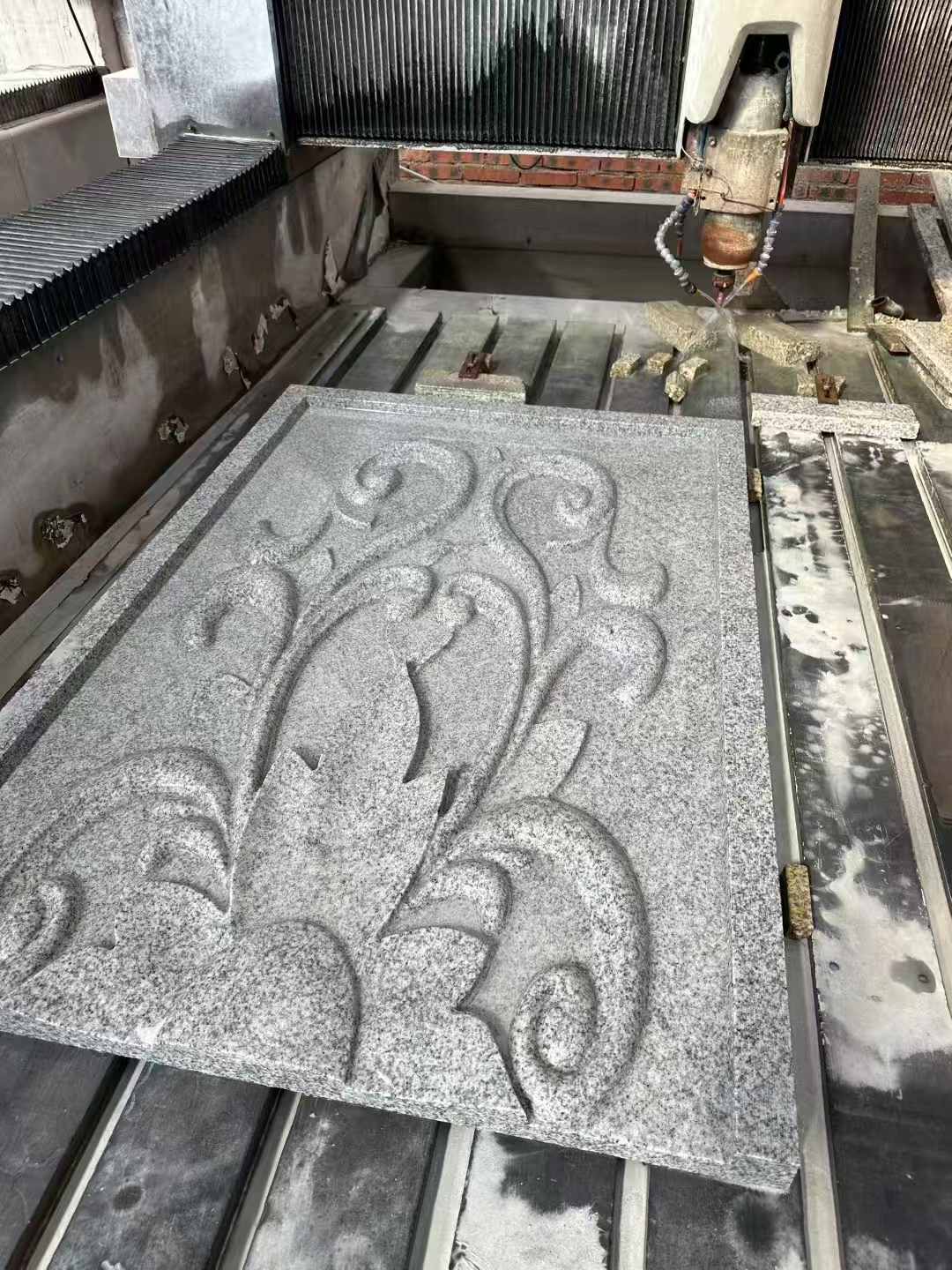 抚顺 白麻别墅干挂雕花板