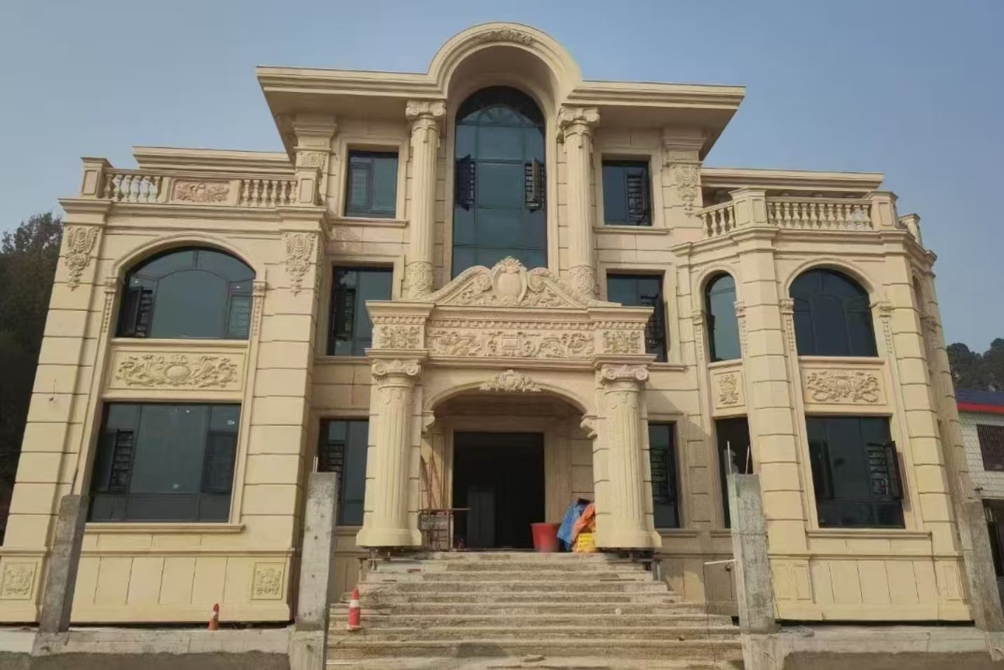 抚顺 黄金麻花岗岩别墅外墙干挂